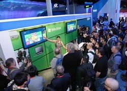 CES 2014 là sự kiện quan trọng của điện tử, ôtô hay quảng cáo?