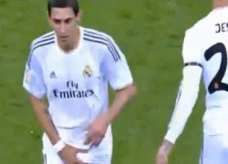 Di Maria sờ của quý khi ra sân