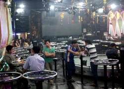 Hàng chục người bị kiểm tra ma túy ở bar Cảm Tưởng