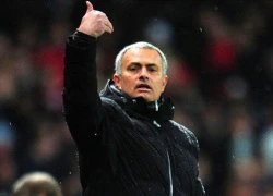 HLV Mourinho trải qua ca phẫu thuật khuỷu tay