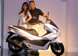 Honda PCX thế hệ thứ ba ra mắt, giá từ 52 triệu đồng