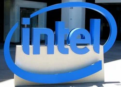 Intel gia nhập thị trường thiết bị đeo tại CES 2014