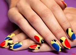 Khám phá mẫu nail phong cách 'pop art'