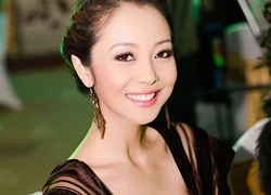 Không thể rời mắt khỏi vòng 1 sexy nhất showbiz Việt