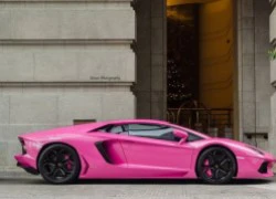 Lamborghini Aventador nổi bật với màu hồng sen