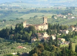 Lâu đài của dòng họ Guicciardini ở Tuscany