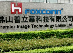 Nhập nhèm linh kiện iPhone, quản lý cao cấp Foxconn bị bắt