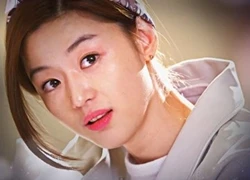 Nữ minh tinh Song Yi (Jun Ji Hyun) bị "truất ngôi"