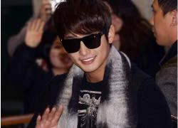 Park Shi Hoo vẫn được chào đón cuồng nhiệt sau scandal cưỡng dâm