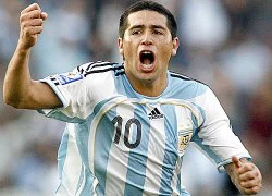 Ronaldinho, Ronaldo không&#8230; khôn bằng Riquelme