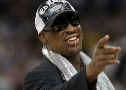 Sao NBA Dennis Rodman đi cai rượu