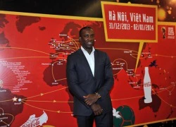 "Sát thủ mặt cười" Dwight Yorke đến Việt Nam