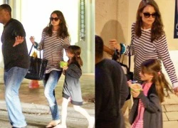 Suri Cruise tận hưởng kỳ nghỉ bên mẹ ở Miami