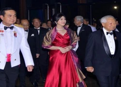 Thủ tướng Yingluck trở về Bangkok gặp lãnh đạo quân đội