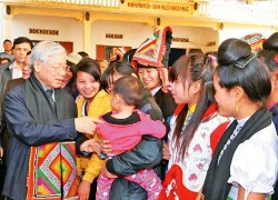 Tổng Bí thư: &#8220;Phải làm cho người ta không muốn tham nhũng&#8221;