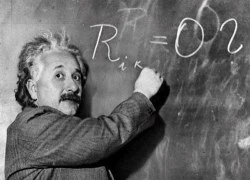 Bạn có biết: Albert Einstein từng bị nghi mắc bệnh tâm thần