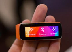 Gear Fit: Vòng đeo tay thông minh thiết kế đẹp của Samsung