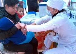 Hà Nội tiêm vaccine sởi cho 60.000 trẻ từ ngày 3-3