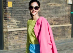 Hoàng Thùy nổi bật diện Color Block giữa đường phố London