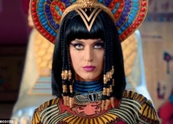 Khán giả yêu cầu YouTube xóa bỏ video mới của Katy Perry