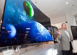 LG giảm giá TV OLED cong xuống còn&#8230;7000 USD