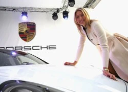 Maria Sharapova được tặng xe Porsche đời mới