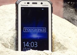 MWC 2014 - Panasonic tung bộ đôi máy tính bảng 5 inch siêu bền