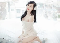 Nu Phạm làm đàn ông bỏng mắt khi tung bộ ảnh sexy mới