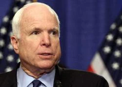 Thượng nghị sĩ John McCain kêu gọi tấn công quân sự Syria