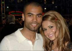 Ashley Cole được vợ cũ mời đến xem chương trình The X Factor