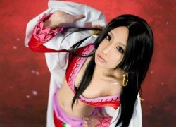 Bộ cosplay Boa Hancock cực chất trong One Piece