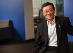 CEO BlackBerry chế nhạo iPhone là &#8220;kẻ bám tường&#8221;