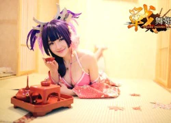 Cosplay Chiến Vũ Cơ hấp dẫn đến khó cưỡng