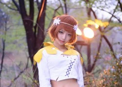 Cosplay Mỹ nữ giữa rừng xanh