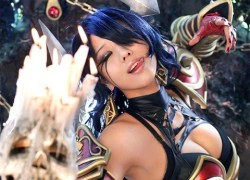 Cosplayer nóng bỏng của Nữ hoàng sự đau đớn trong Dota 2