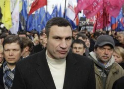 Cựu võ sĩ Klitschko từ bỏ cuộc đua Tổng thống Ukraine