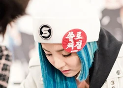 Dara (2NE1) diện áo nghìn đô đi họp fan