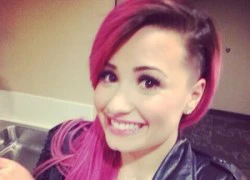 Demi Lovato gây sốc khi cạo nửa bên đầu