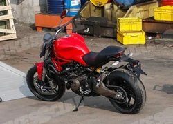 Ducati Monster thêm phiên bản 821