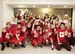 EXO sẽ thế chỗ các vũ công nam của SNSD?