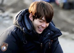 Fans "phát sốt" với hình ảnh Kim Woo Bin làm nông dân