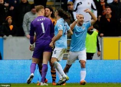 Hết đánh cùi chỏ, Fellaini lại bị tố "phun mưa" vào Zabaleta