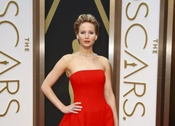 Jennifer Lawrence thở phào nhẹ nhõm vì... không giành Oscar