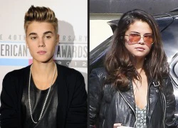 Justin Bieber và Selena Gomez ôm hôn nhau trong nhà hàng