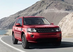 Land Rover Freelander 2 2015 có hai bản trang bị mới