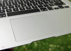 MacBook Air cải tiến sẽ không còn trackpad với nút cơ học?