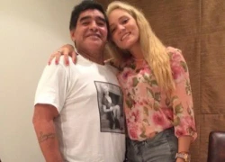 Maradona chia tay đòi quà