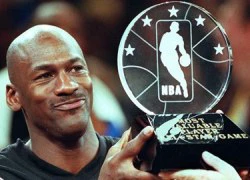 Michael Jordan là vua in tiền trong giới "sao về hưu"