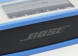 Mở hộp loa di động Bose SoundLink Mini cùng bộ phụ kiện độc đáo