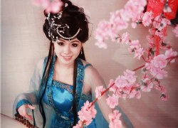 Ngắm hot girl Linh Miu dịu dàng trong cosplay cổ trang